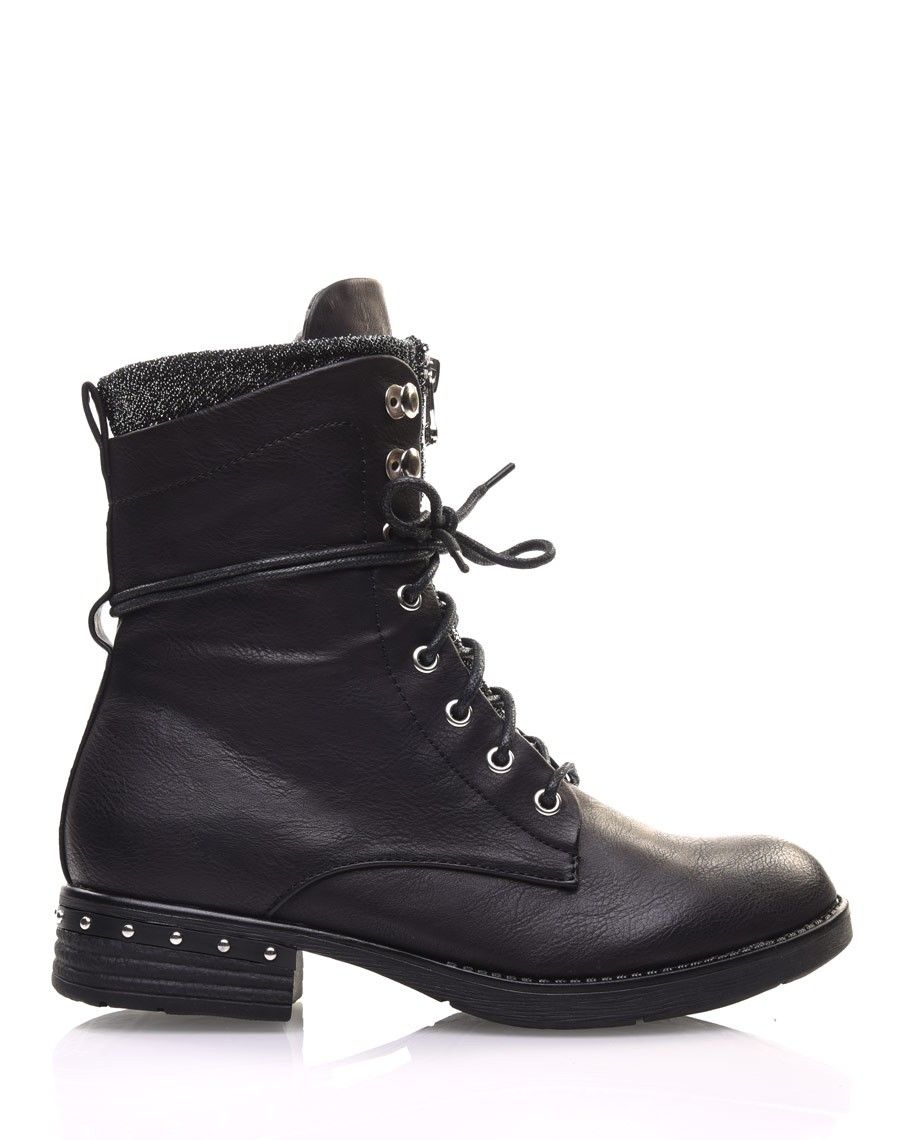 Chaussures montantes à lacets noires
