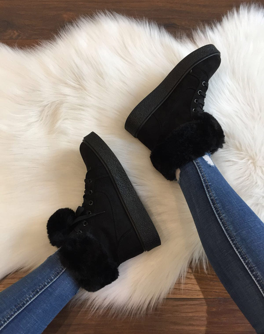 Chaussures noires montantes fourrées