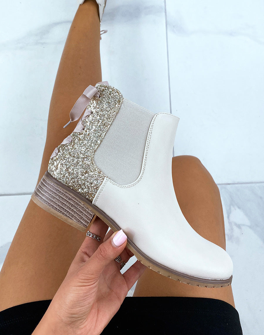 Chelsea boots beiges à paillettes avec nœud