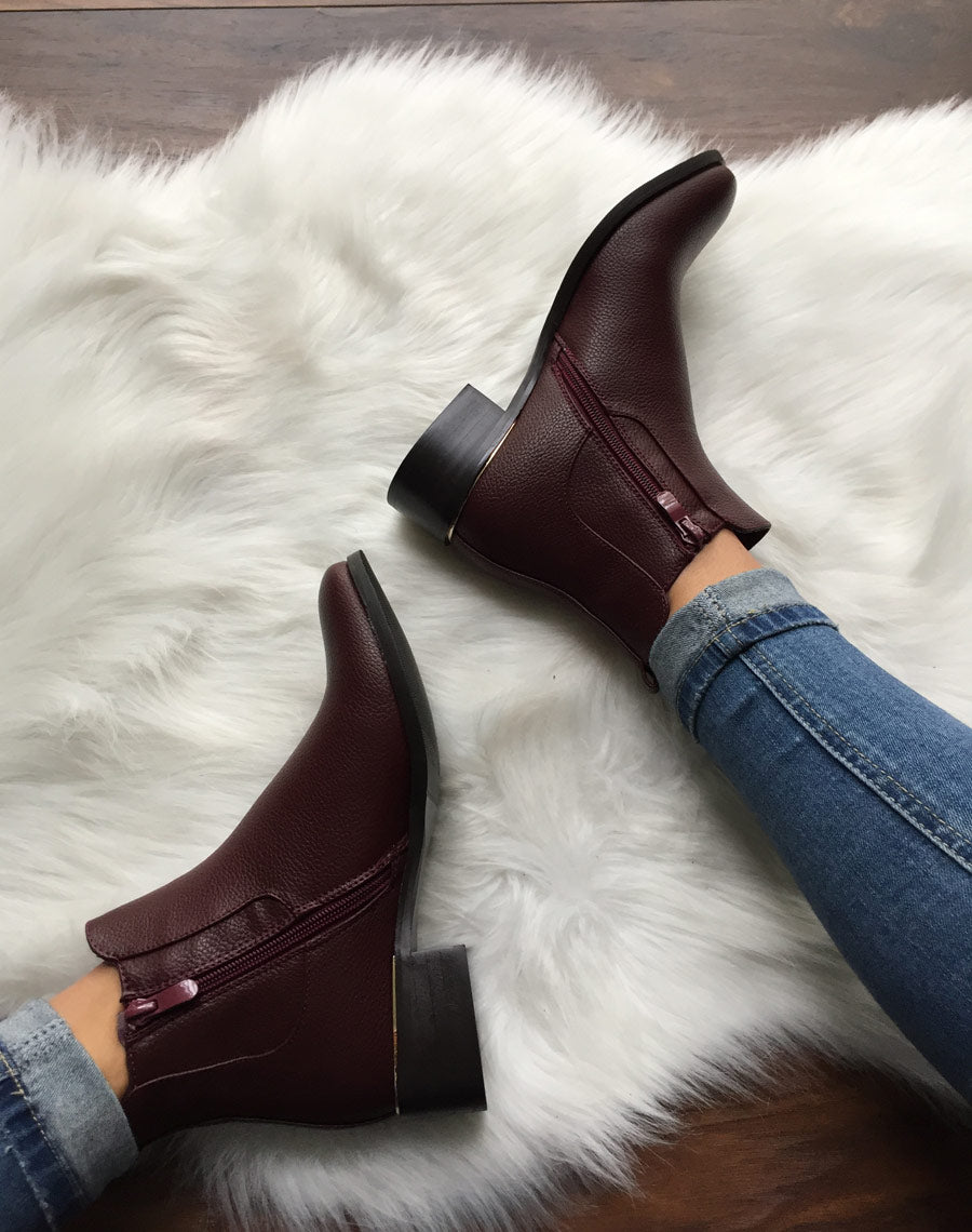 Chelsea boots bordeaux à liseré doré