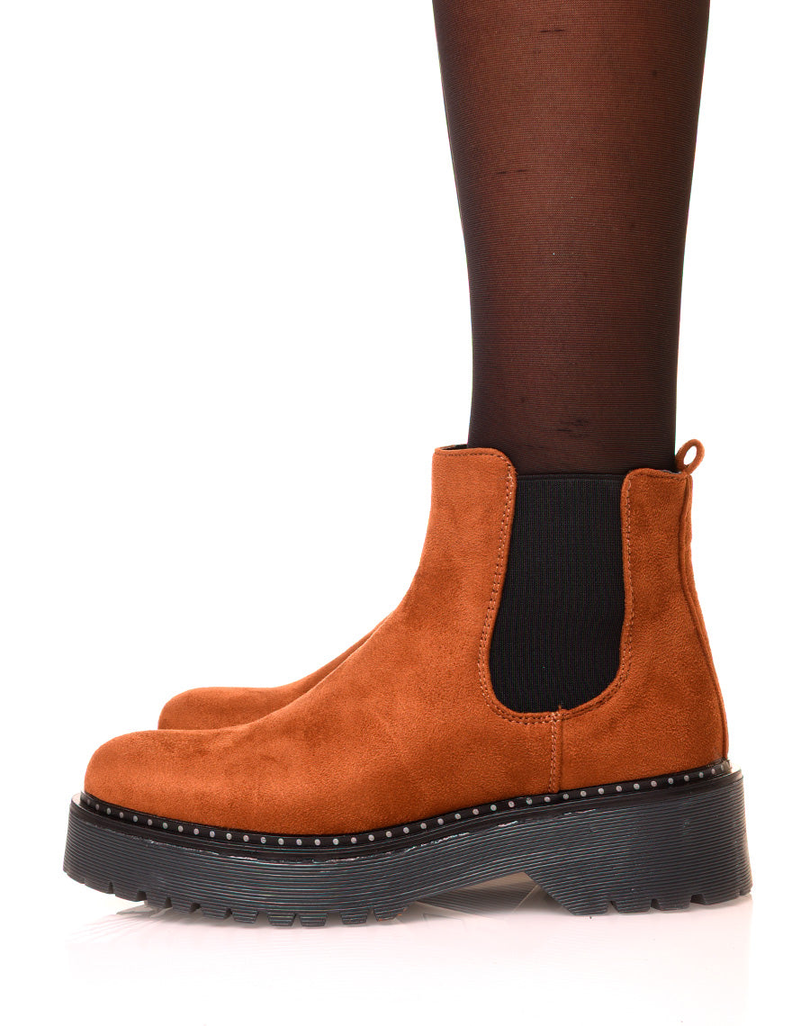 Chelsea boots camelles en suédine