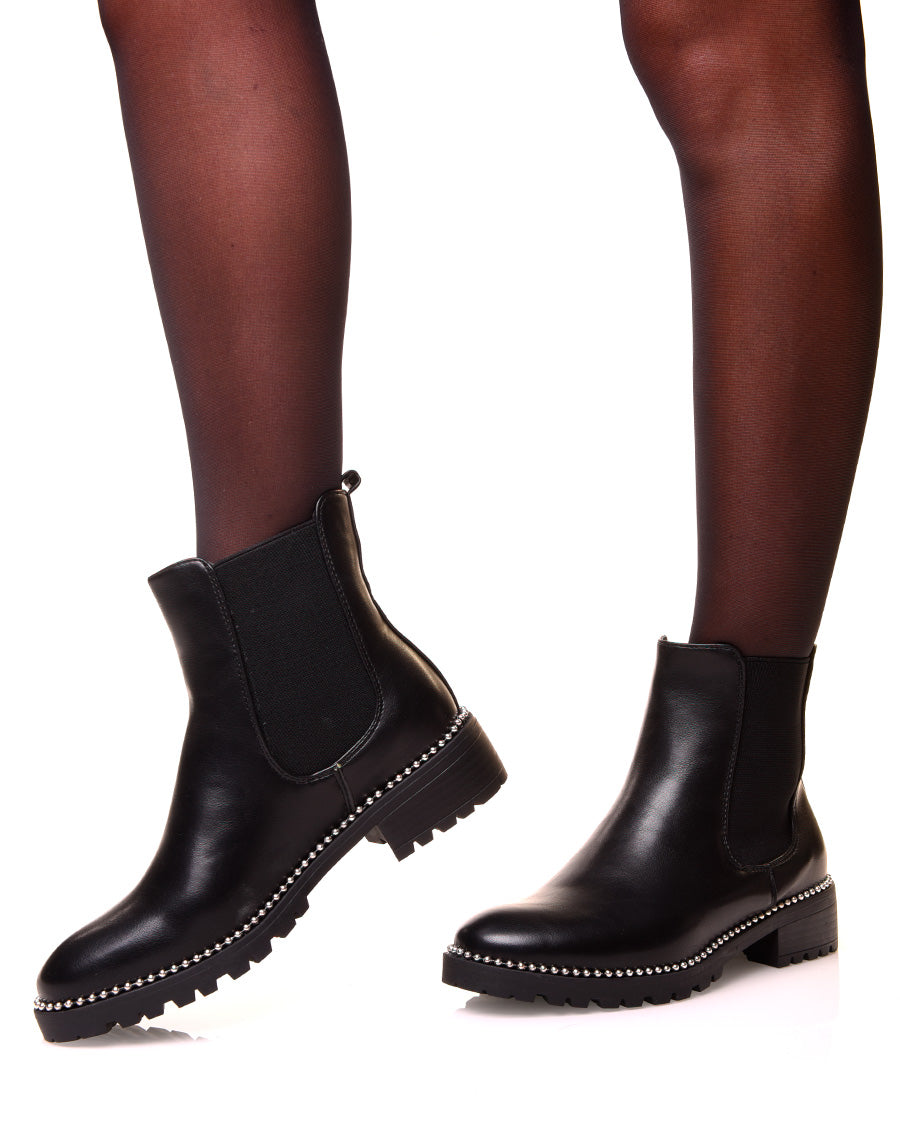Chelsea boots effet lisse à clous argenté
