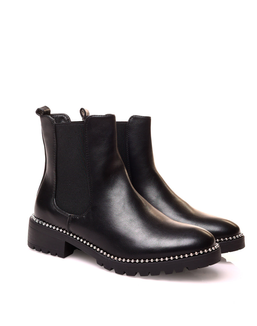 Chelsea boots effet lisse à clous argenté