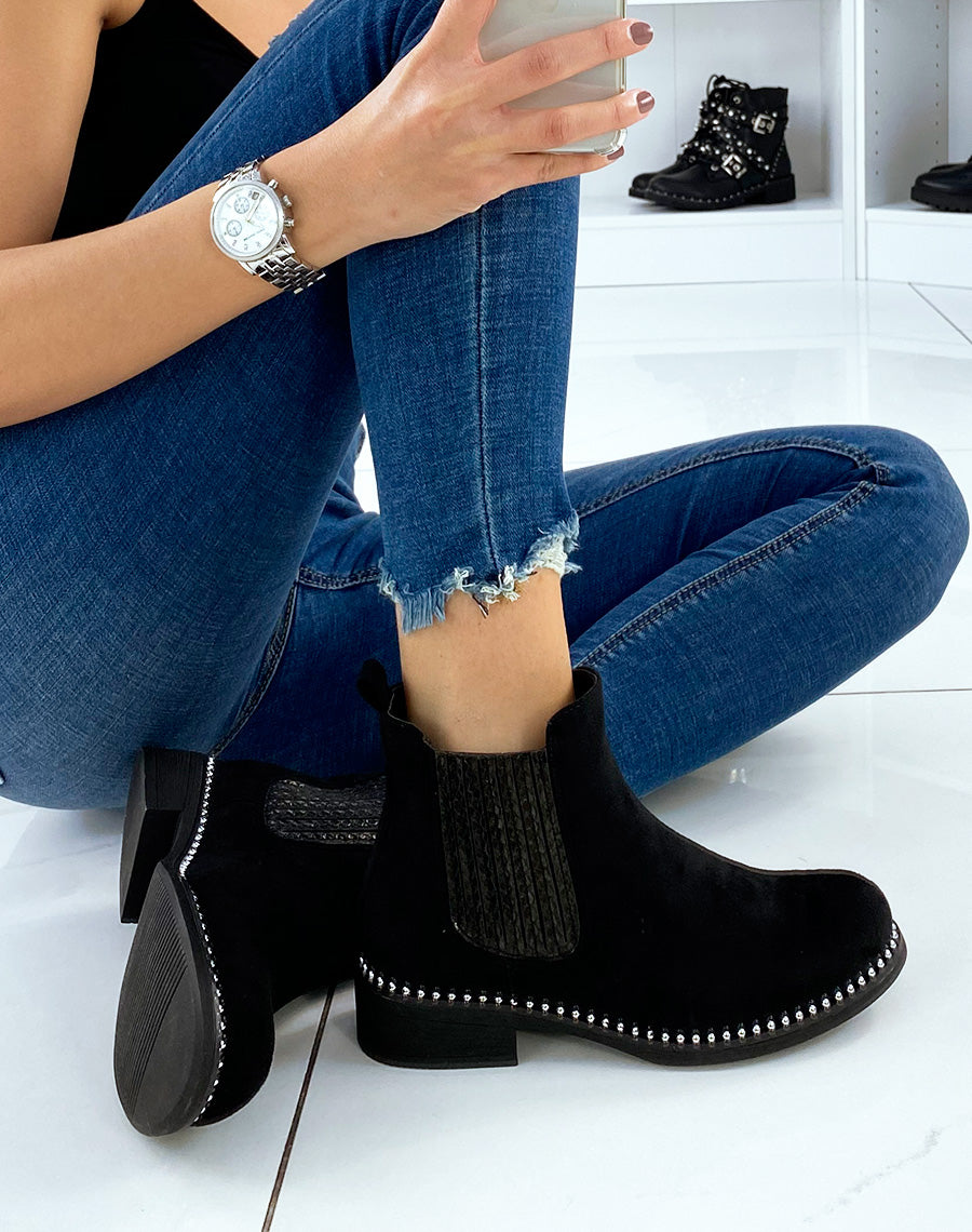 Chelsea boots en suédine noires ornées de perles dorées