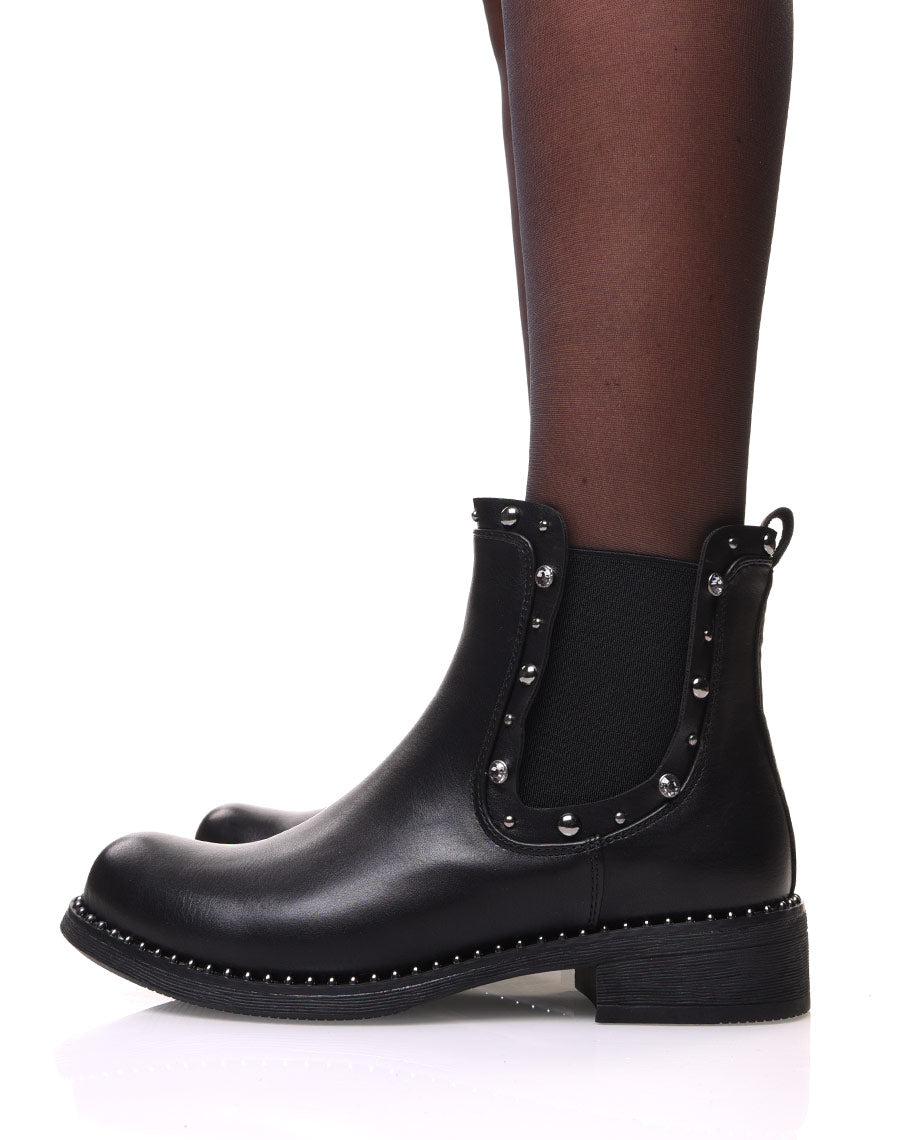 Chelsea boots noires à détails cloutés et perles