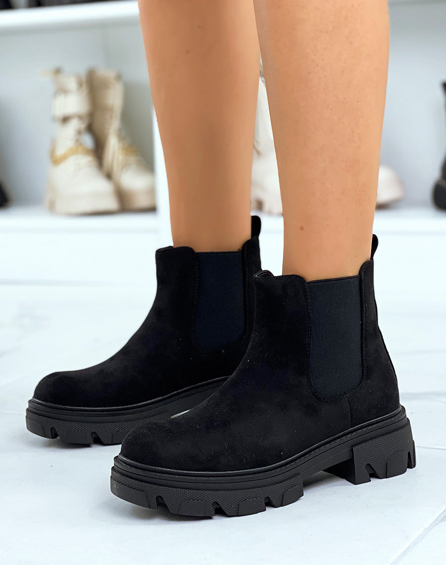 Chelsea boots noires en suédine à semelle crantée