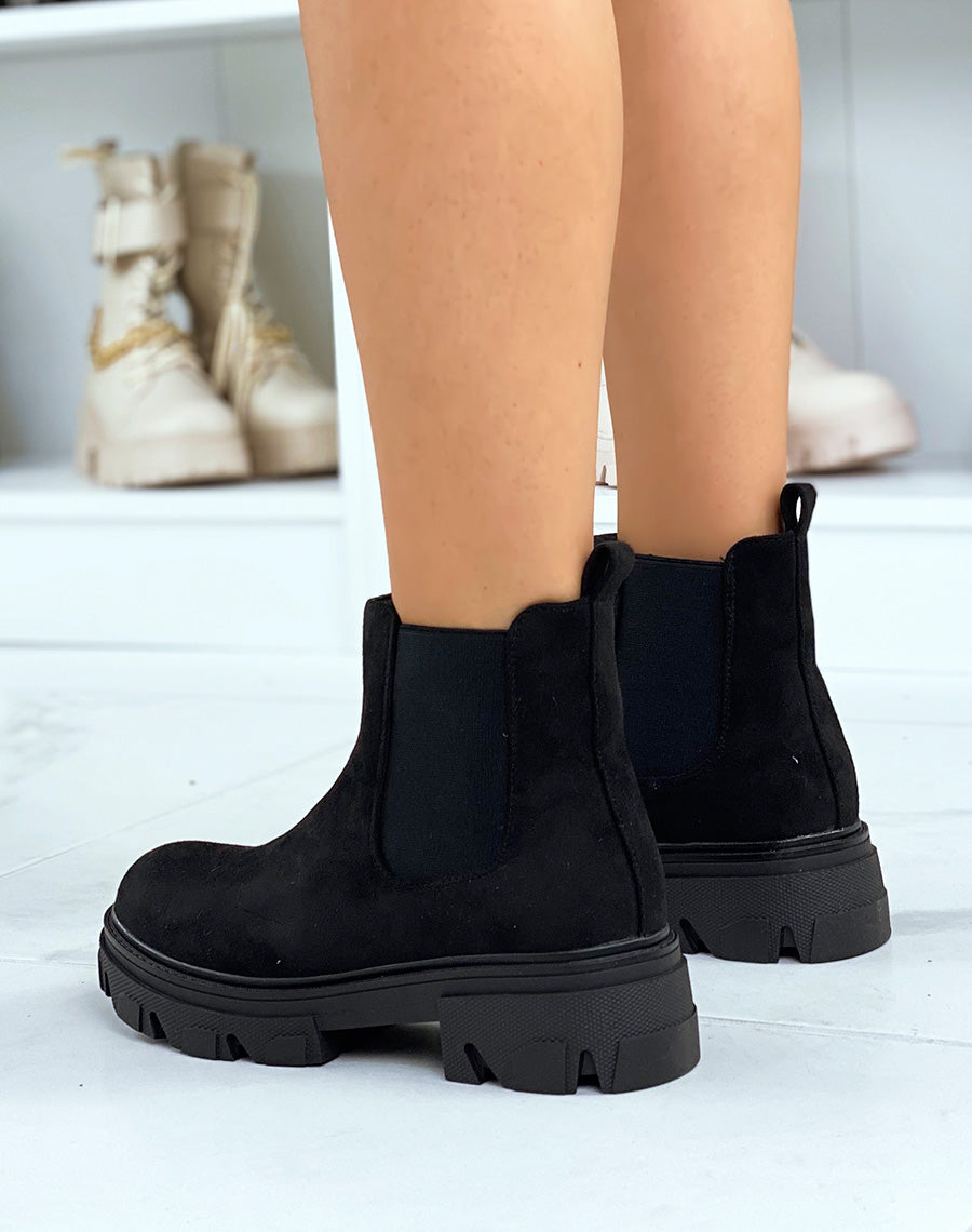 Chelsea boots noires en suédine à semelle crantée