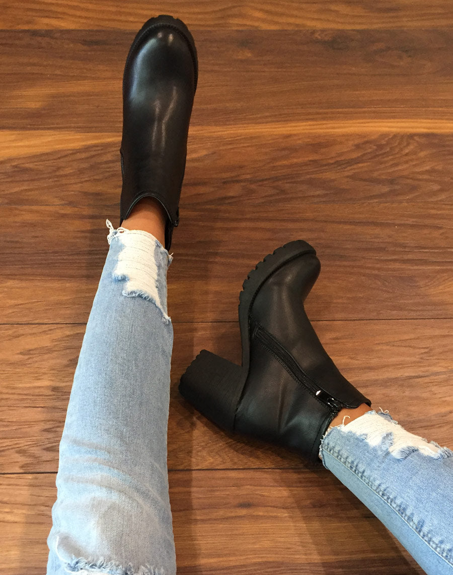 Chelsea boots à talons mi hauts noir