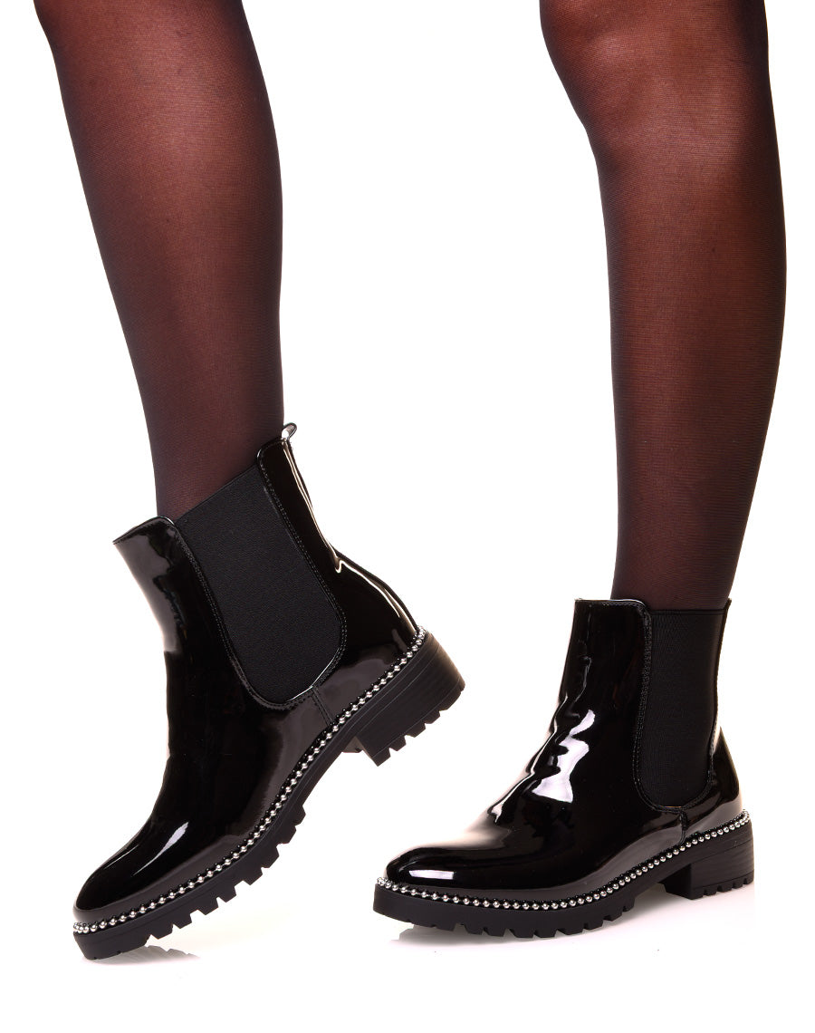 Chelsea boots vernis à clous argentés