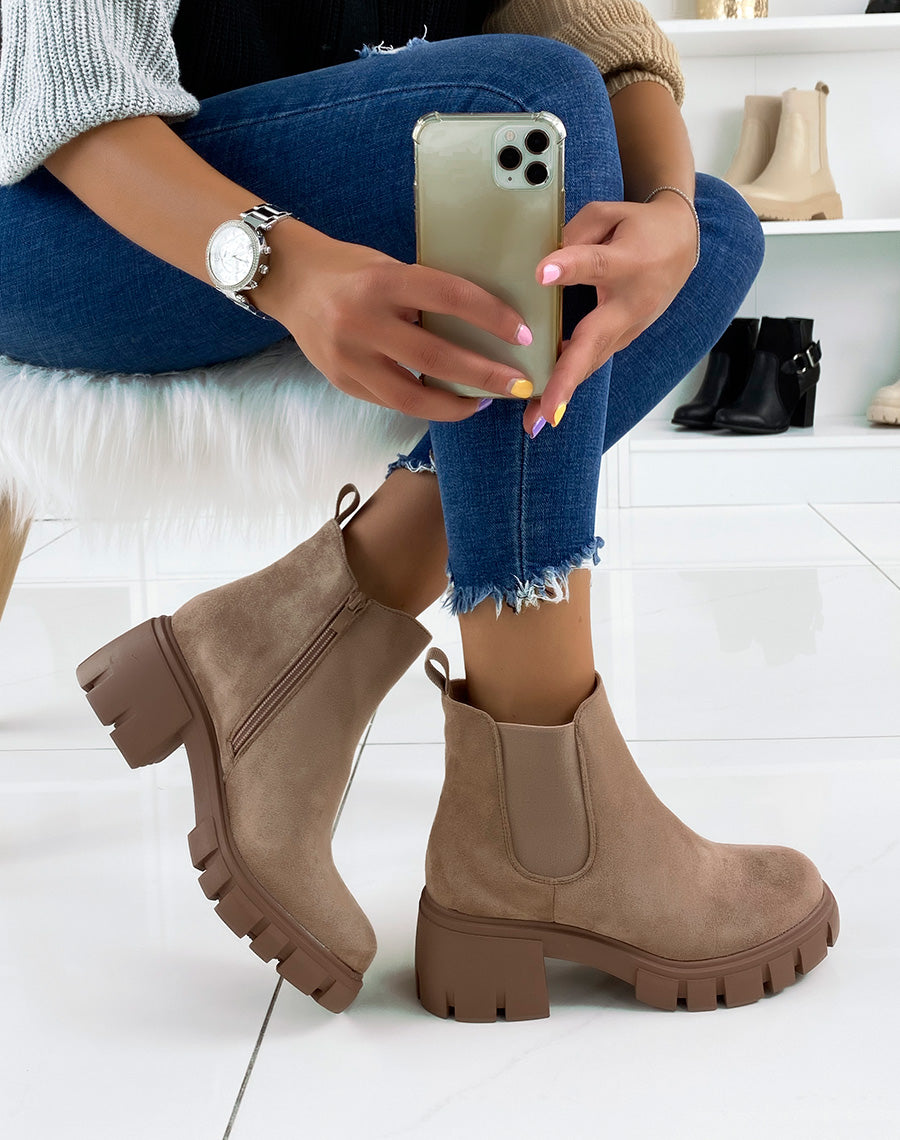 Chelsea marron clair en suédine et semelle épaisse et talonnée