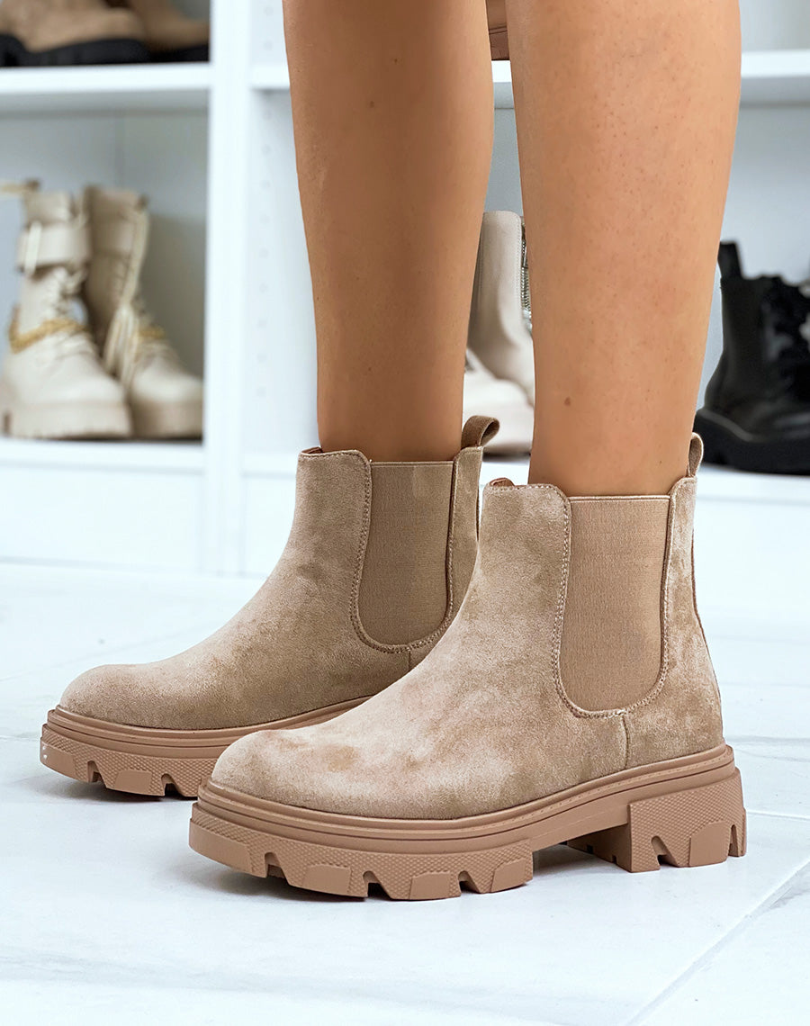 Chelsea marron clair en suédine à semelle crantée