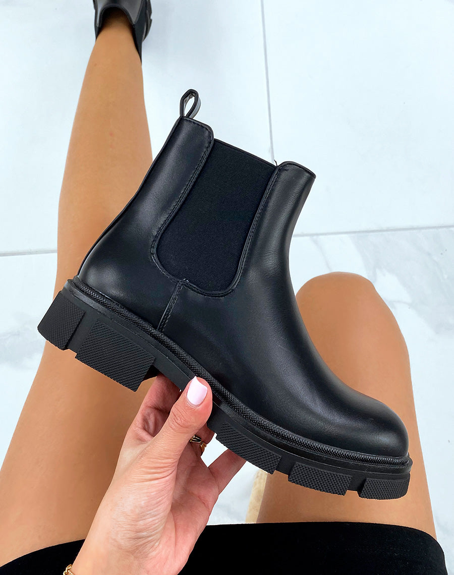 Chelsea noires à petit talon et semelle épaisse