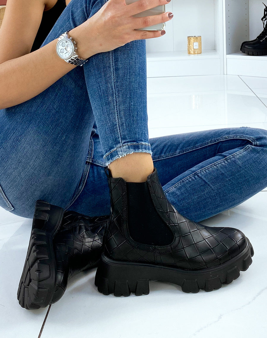 Chelsea noires tressées à semelle crantée