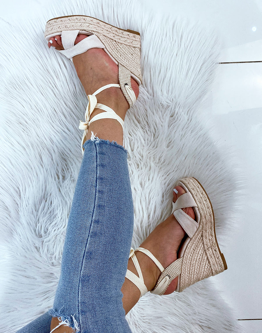 Compensée beige en suédine