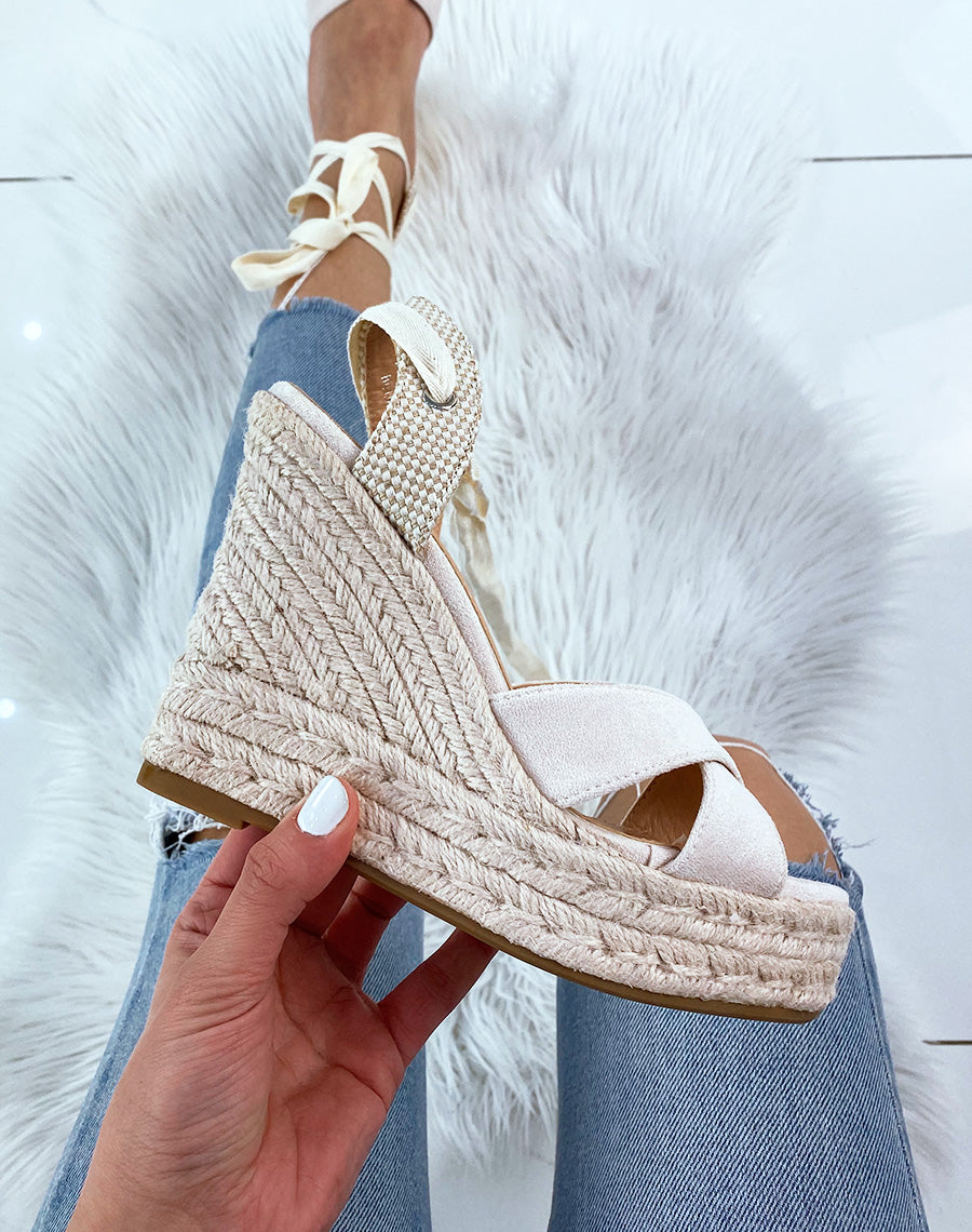 Compensée beige en suédine