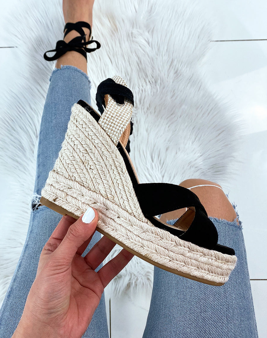 Compensée noire en suédine