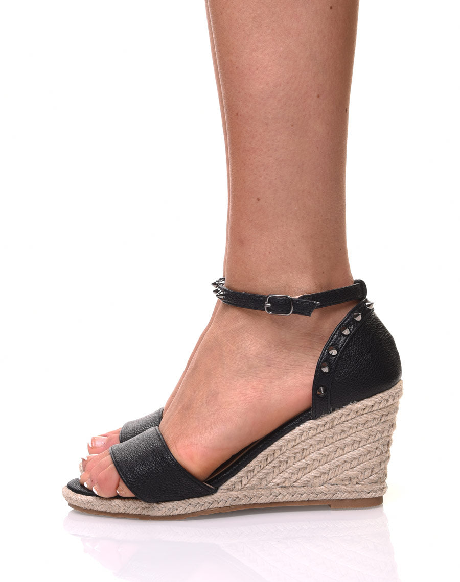 Compensées basses noires cloutés