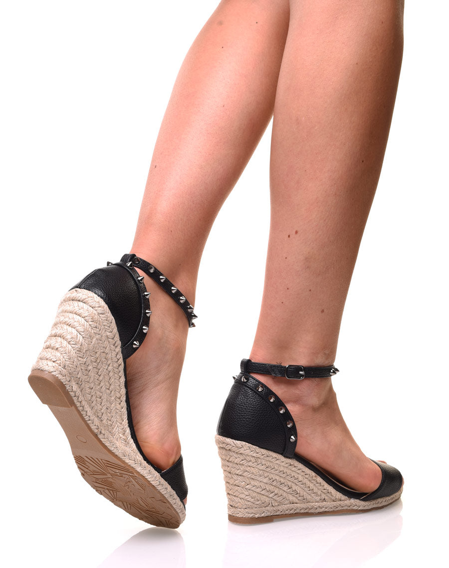 Compensées basses noires cloutés