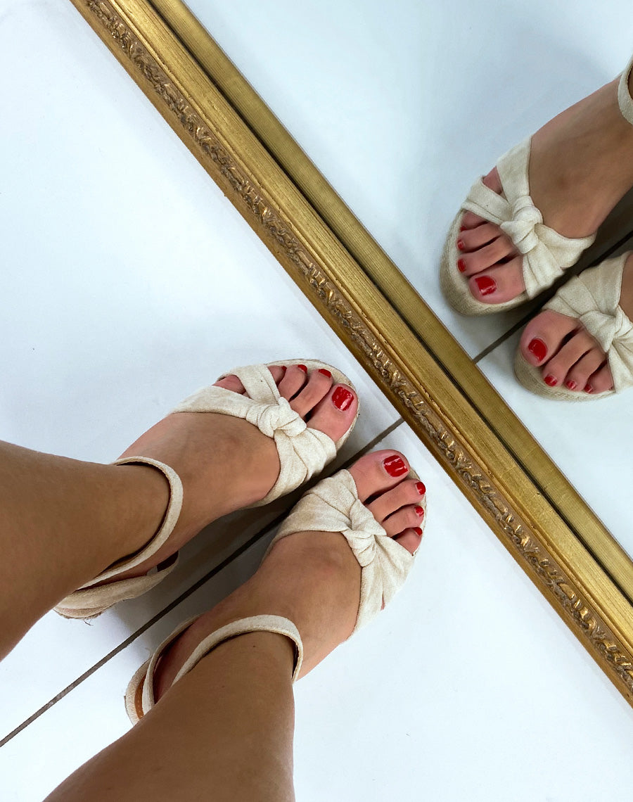 Compensées en jute eten suédine beige