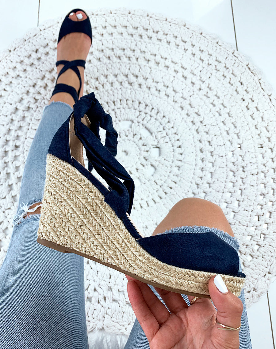 Compensées en suédine bleus à lacets entrecroisés