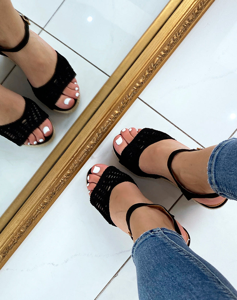 Compensées en suédine noire