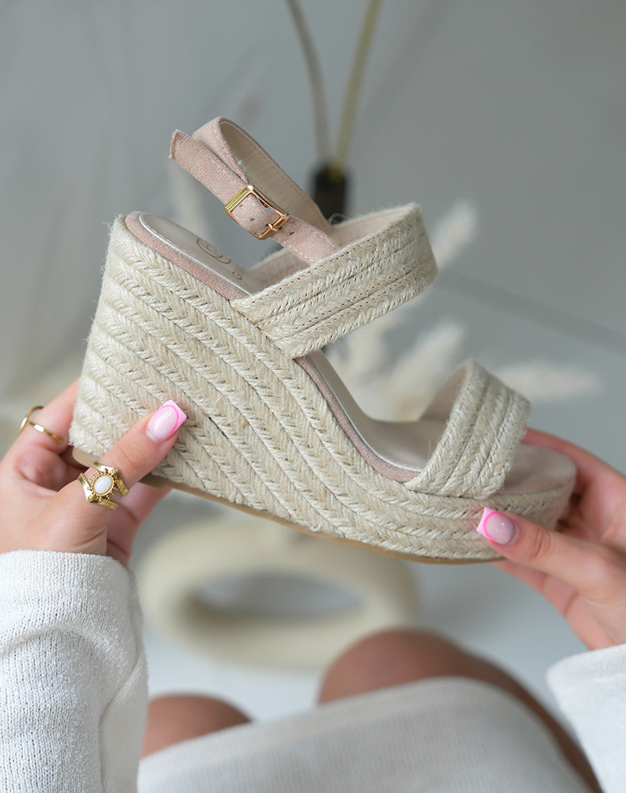Compensées femme beige tendance avec double brides en jute