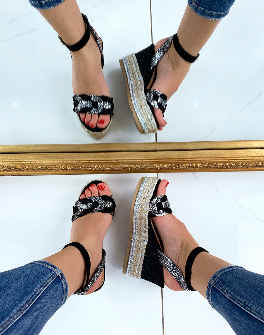 Compensées noires à détails argentés