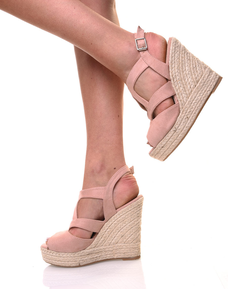 Compensées roses en suédine