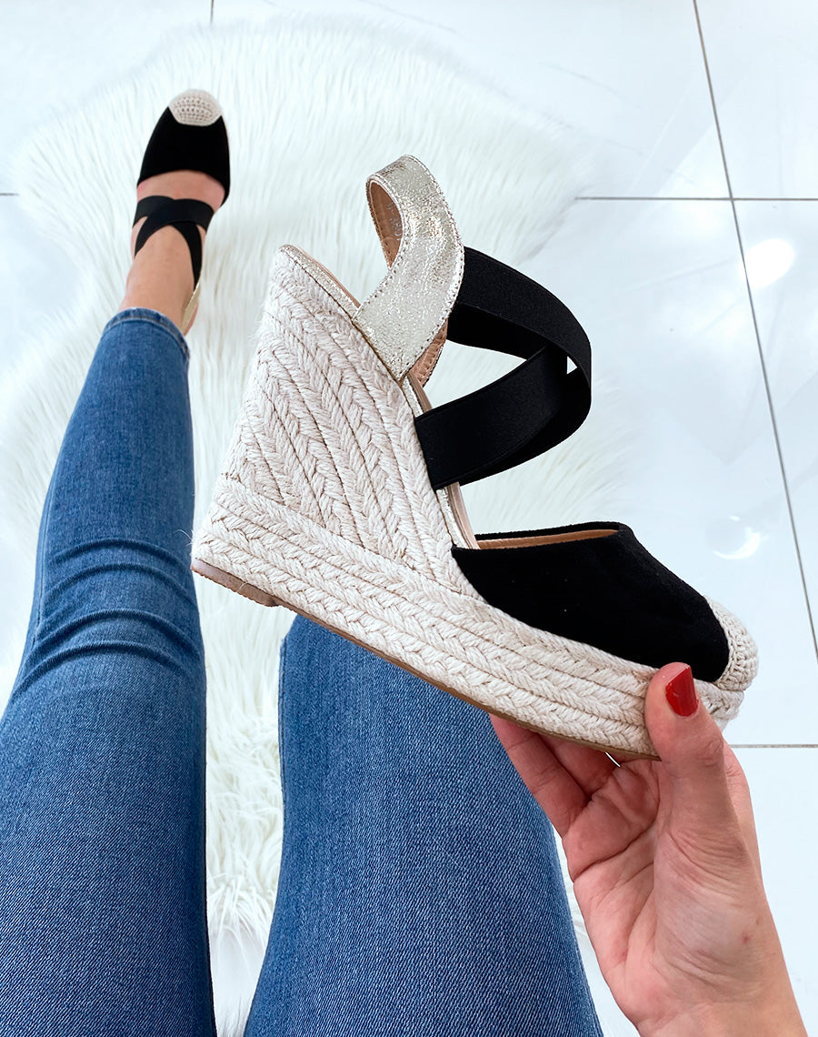 Compensés en suédine noirs à brides entrecroisées