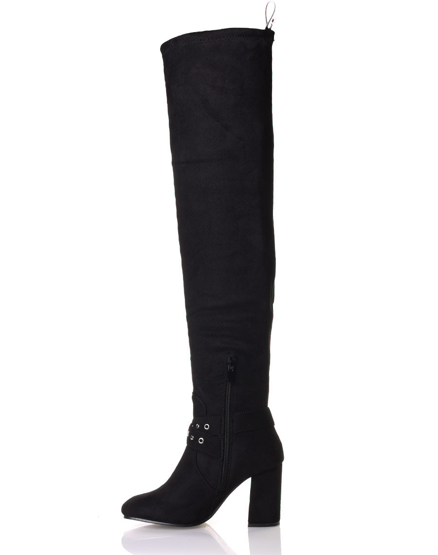 Cuissardes noires en suédine et lanières cloutées