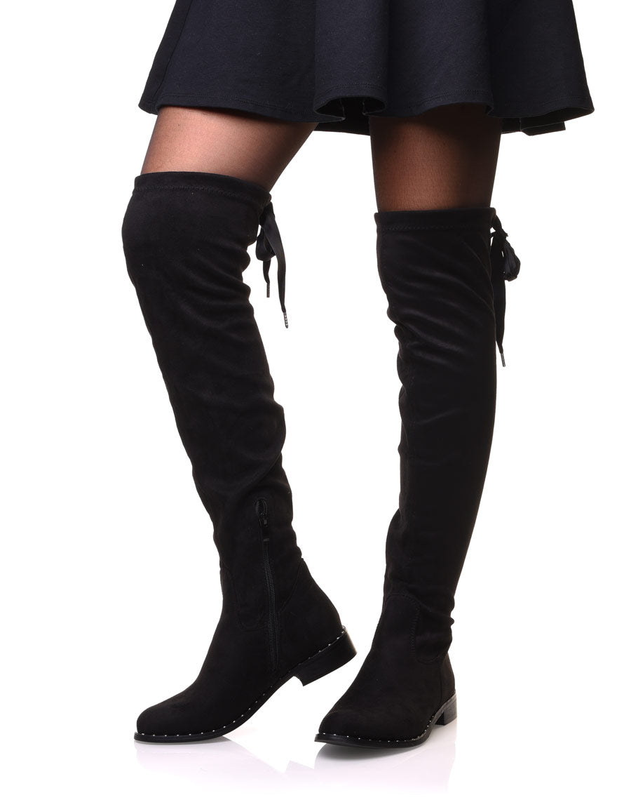 Cuissardes noires en suédines semelles ornées de clous