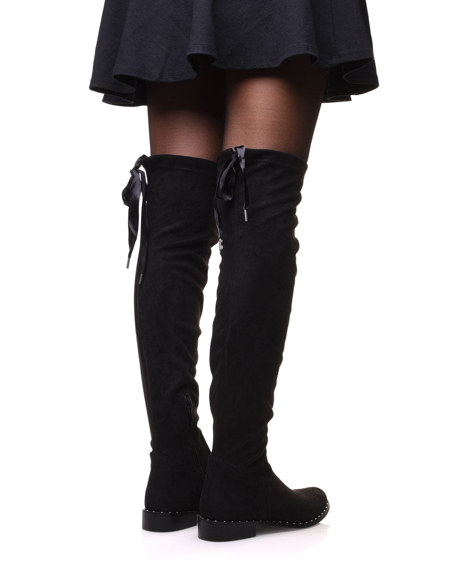 Cuissardes noires en suédines semelles ornées de clous
