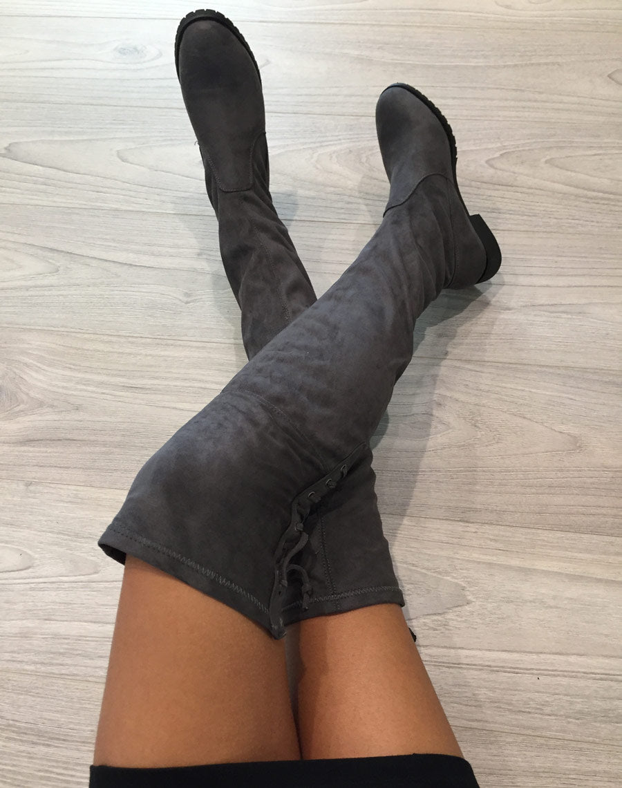 Cuissardes plates grises à lacets