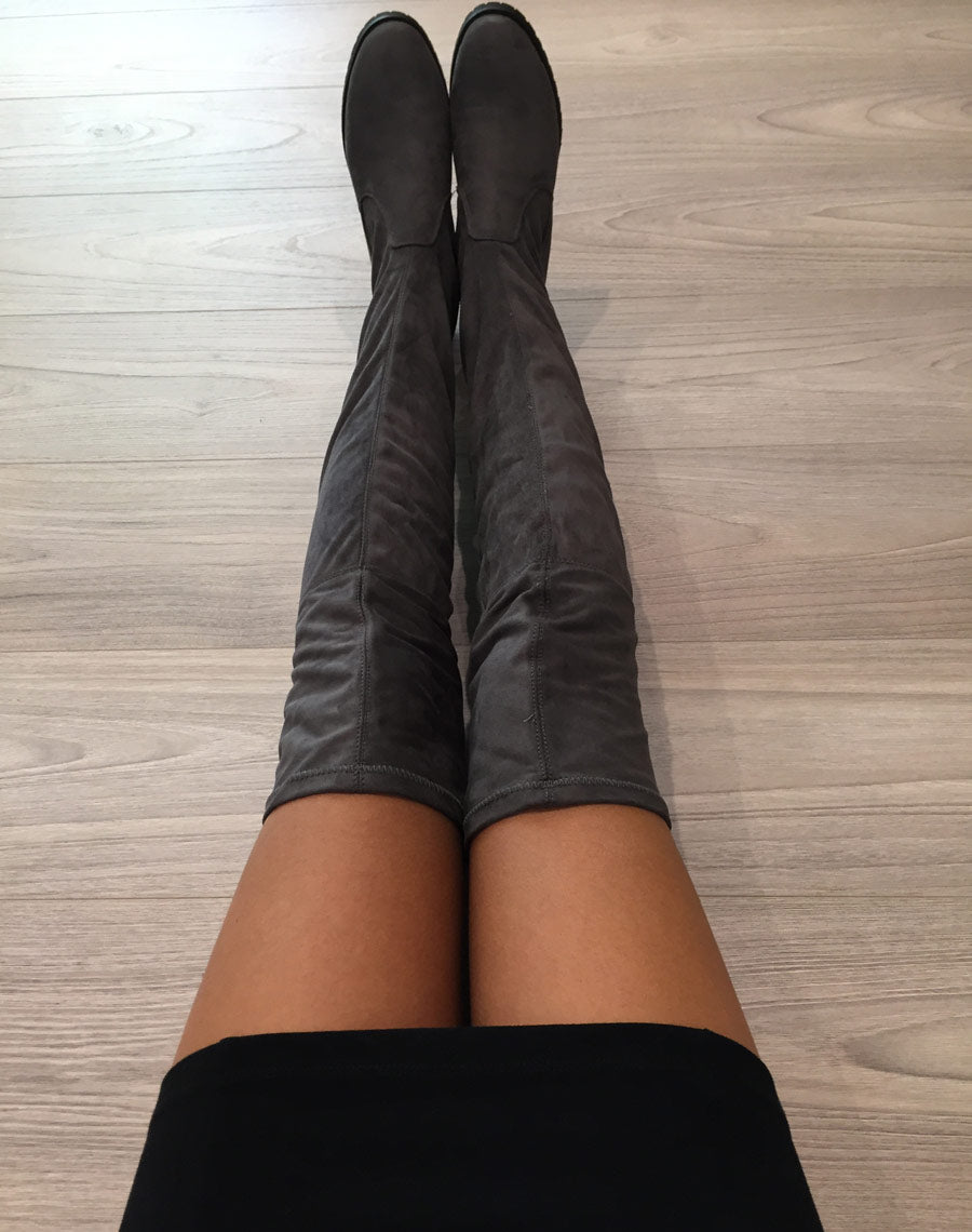 Cuissardes plates grises à lacets