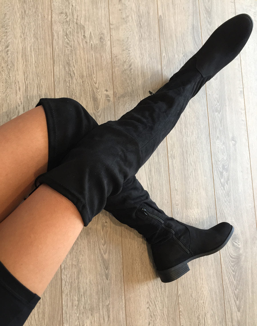 Cuissardes plates noires en suédine