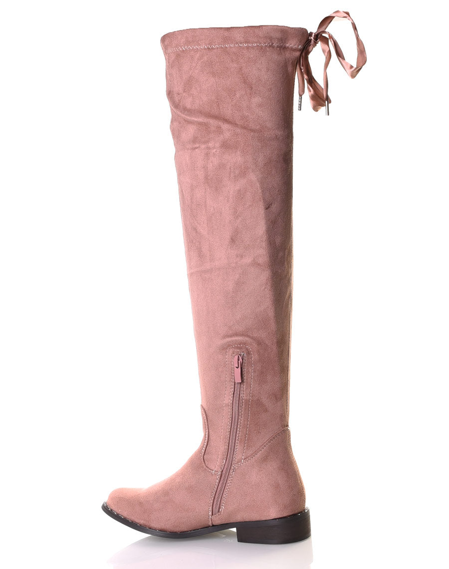 Cuissardes roses en suédines semelles ornées de clous