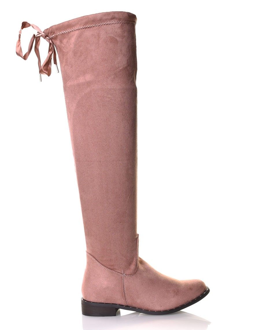 Cuissardes roses en suédines semelles ornées de clous