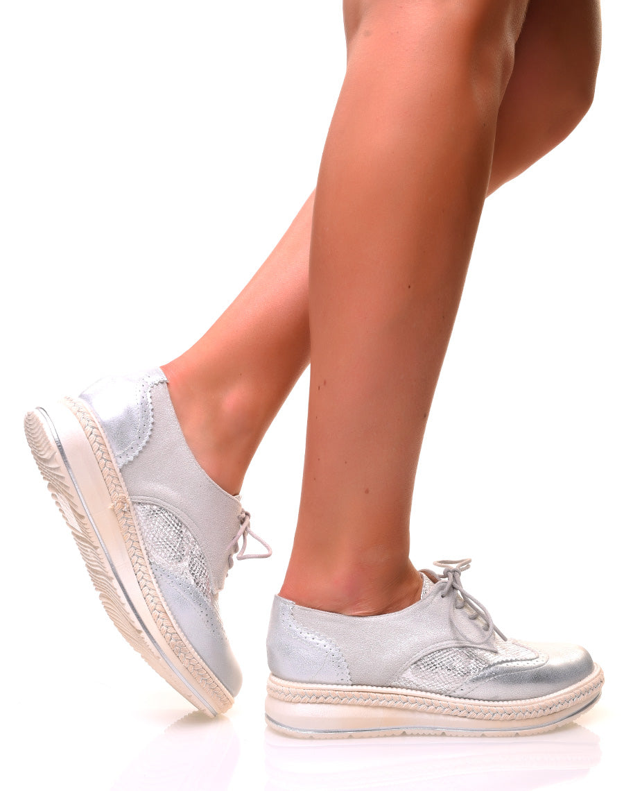 Derbies bi-matières argentées à semelles compensées décorées