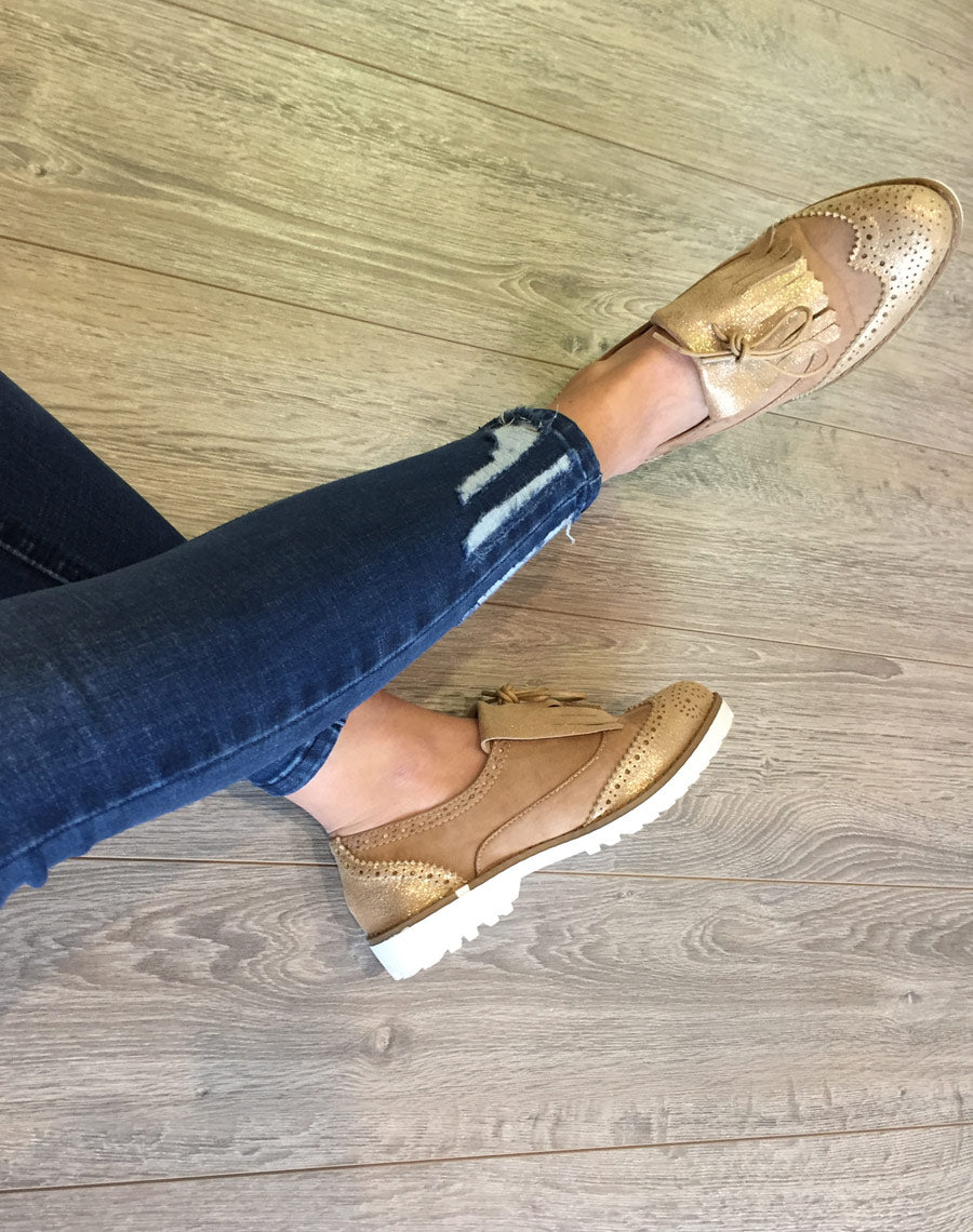 Derbies bi matières beige et champagne à franges