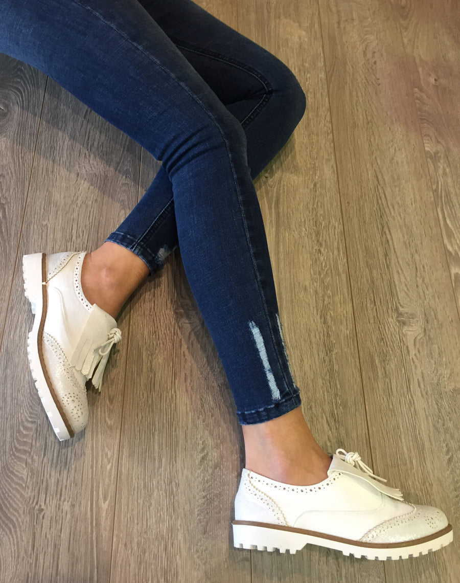 Derbies bi matières blanches à franges