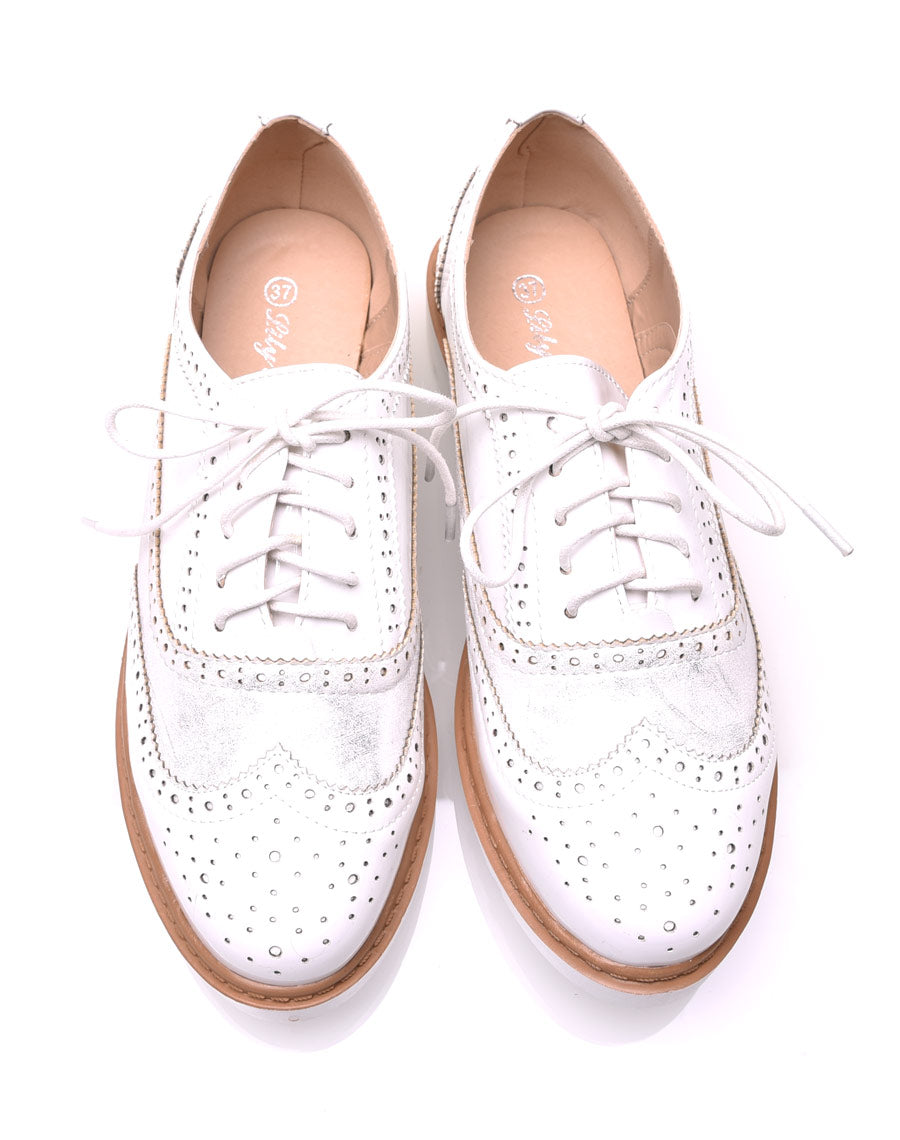 Derbies bi-matières blanches à semelles compensées