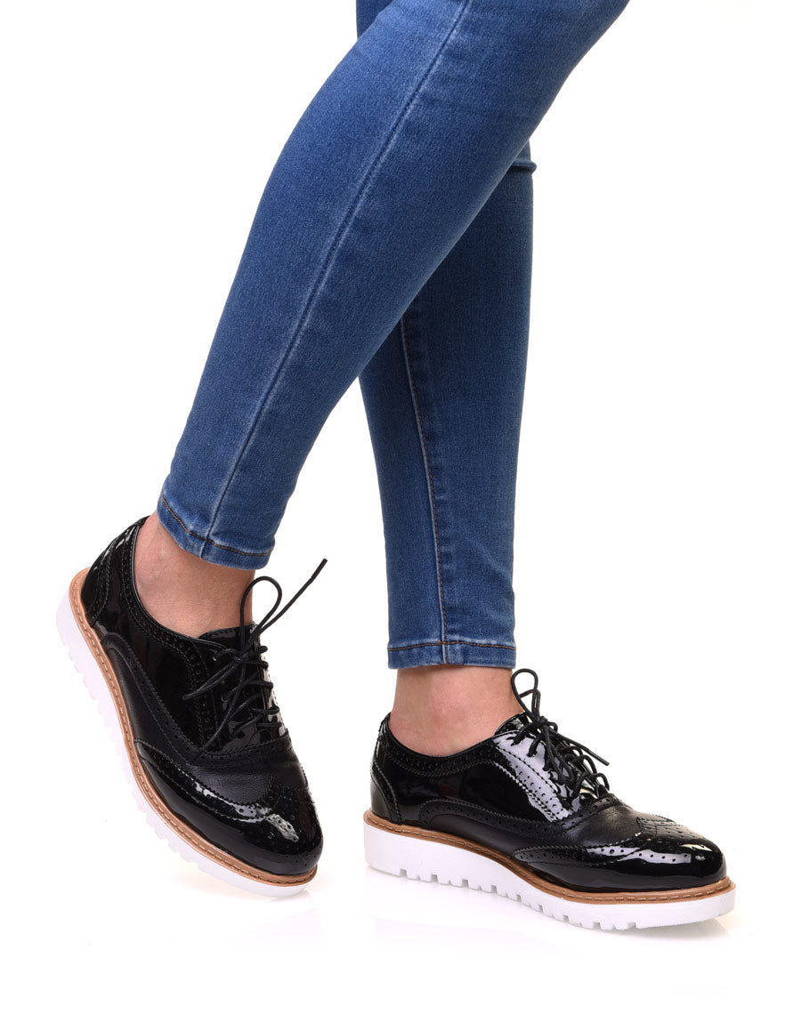 Derbies bi-matières noires à semelles compensées