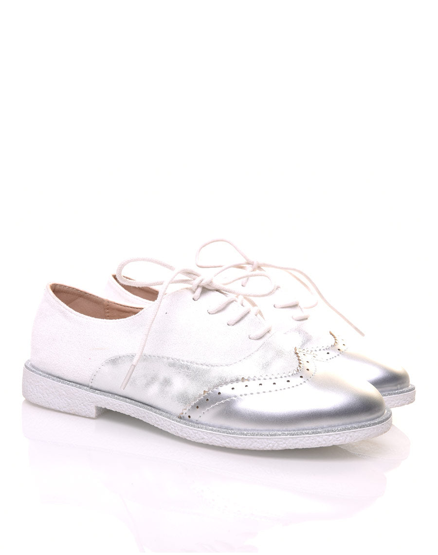 Derbies blanches effet suédine