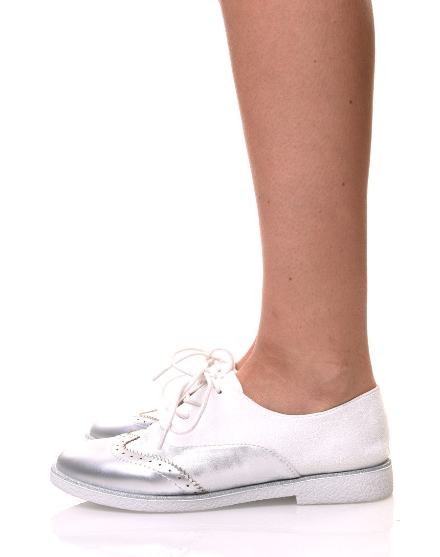Derbies blanches effet suédine