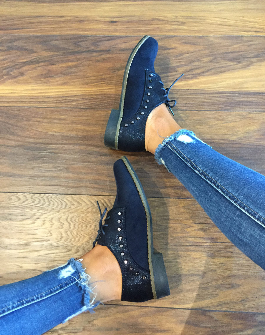 Derbies bleues cloutées bi matières