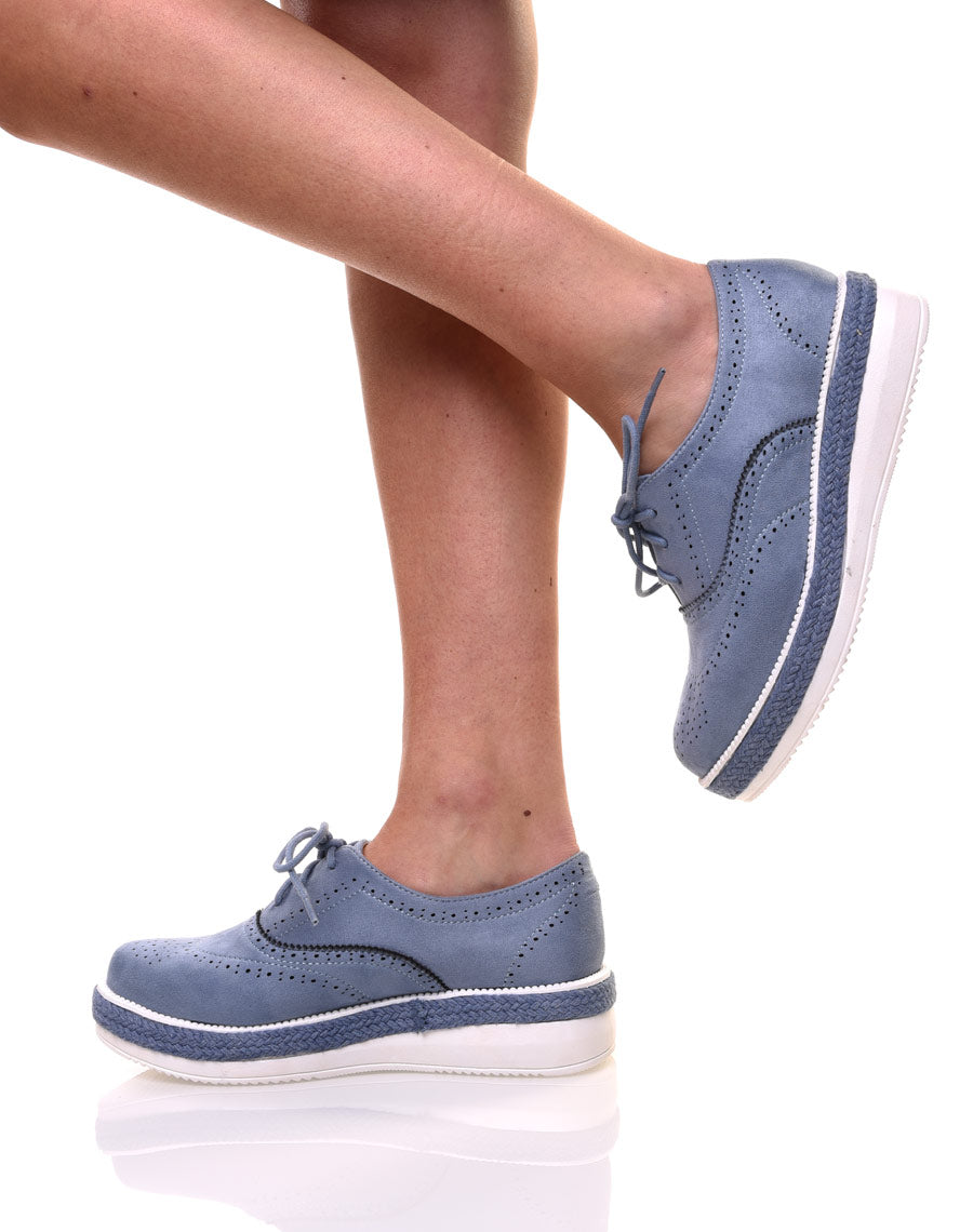 Derbies bleus perforés à semelle épaisse