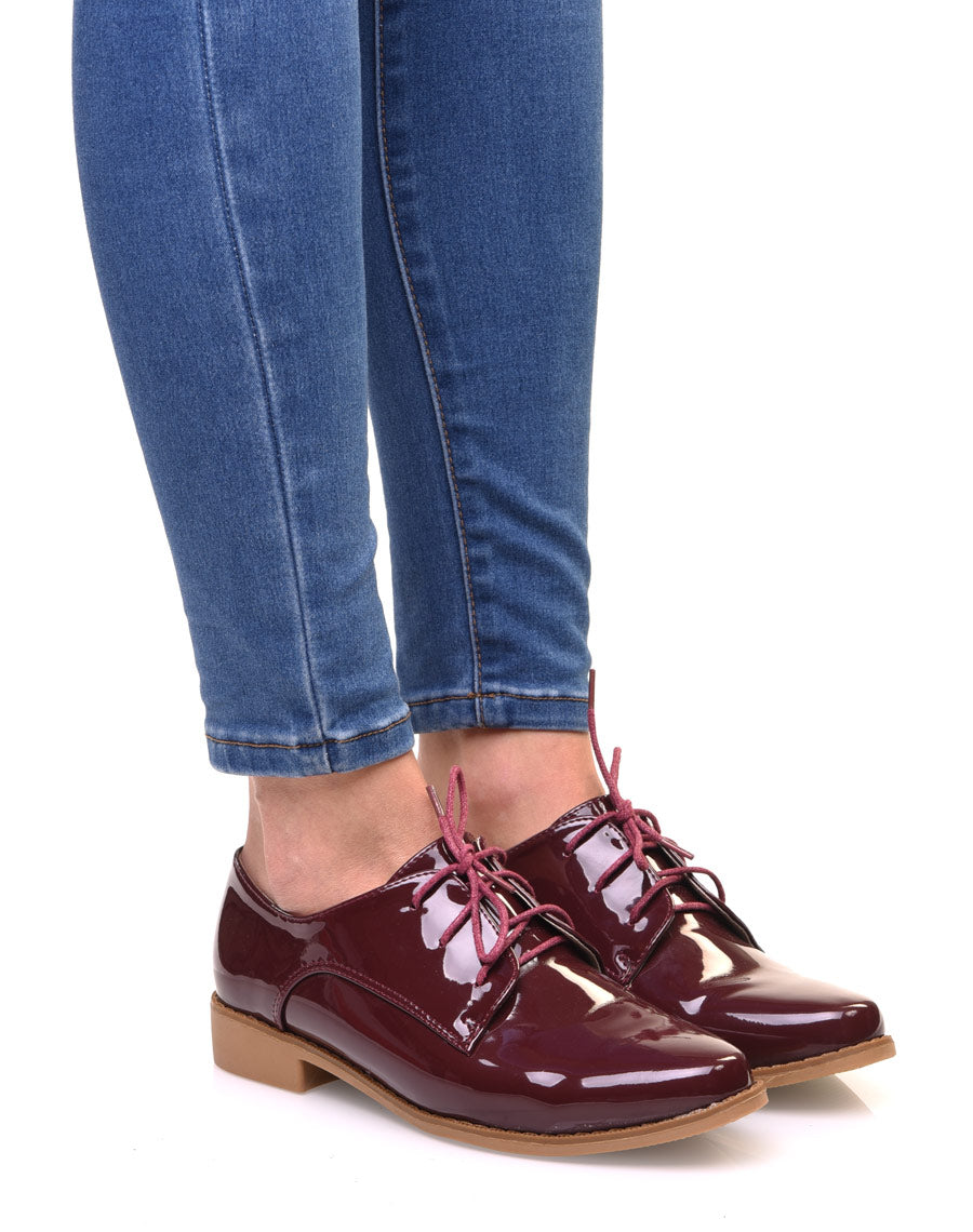Derbies bordeaux vernis