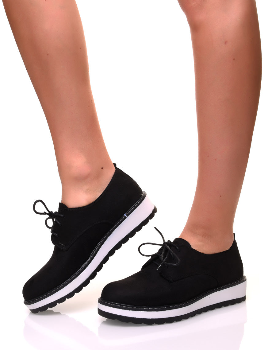 Derbies en suédine noires à semelles compensées