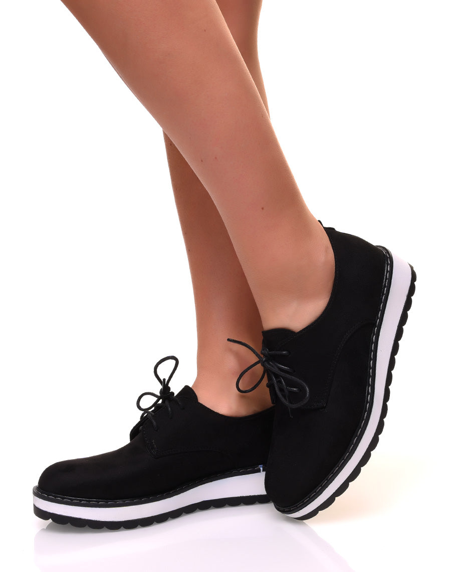 Derbies en suédine noires à semelles compensées