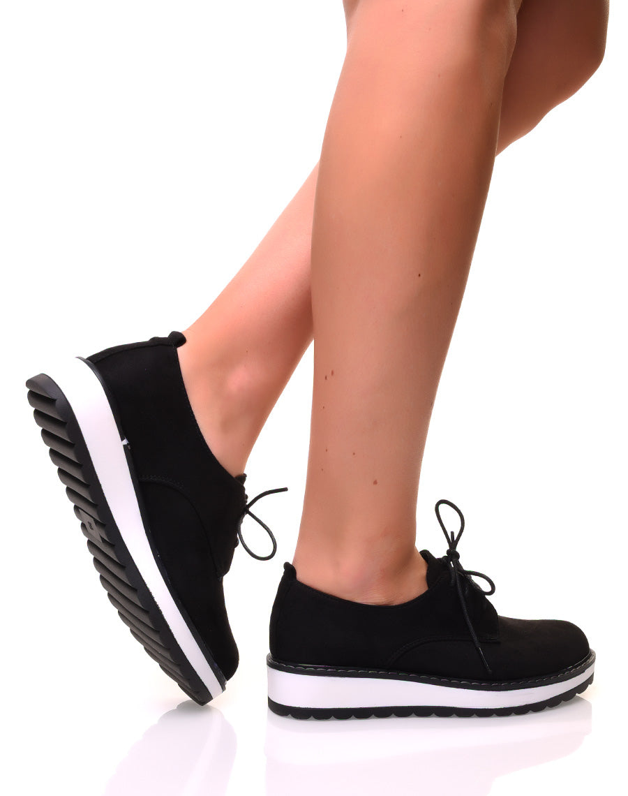 Derbies en suédine noires à semelles compensées